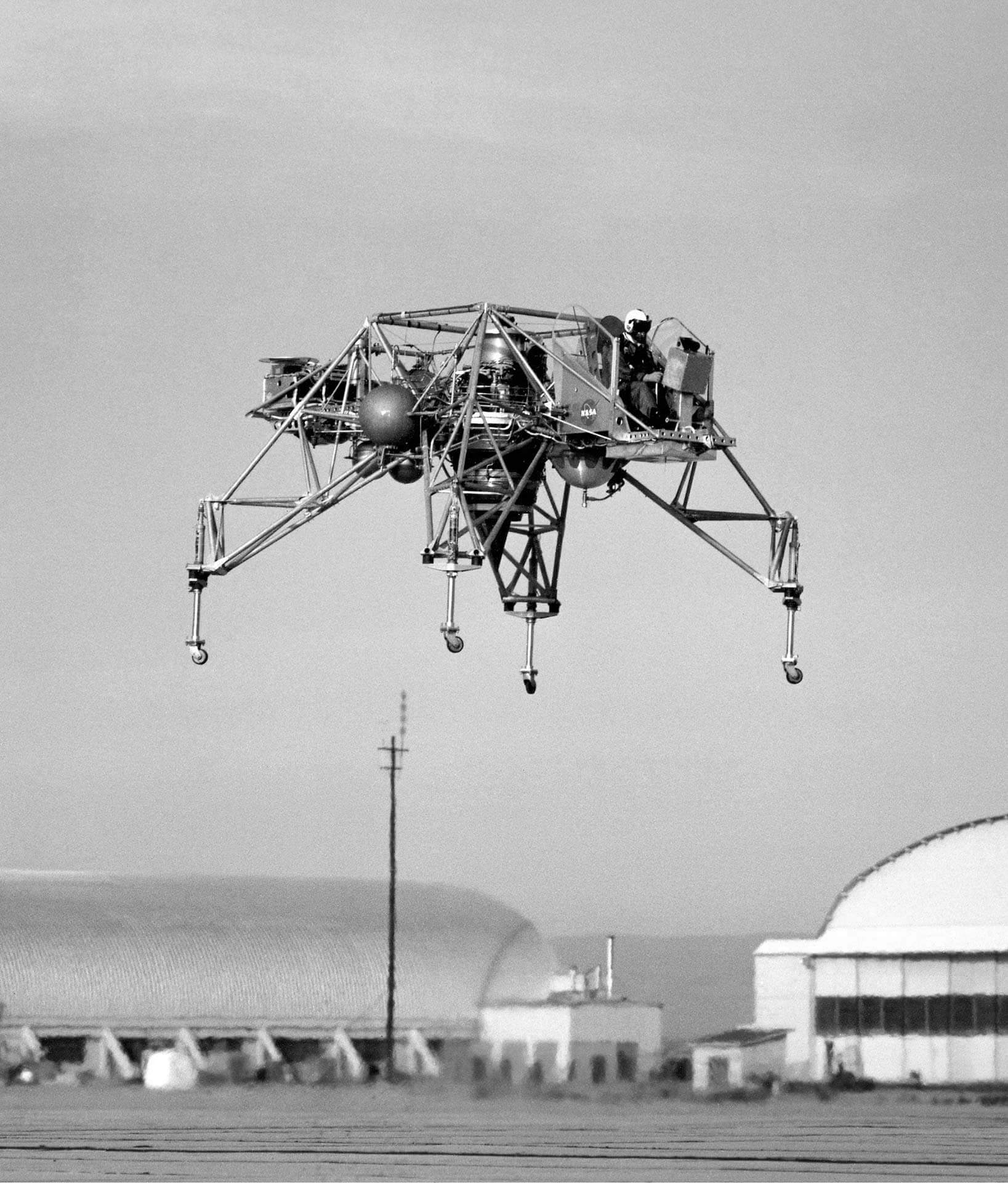 Image of the Lunar landing test flight vehicle